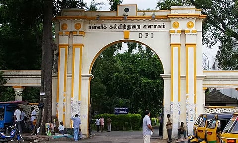 பள்ளிக்கல்வித்துறையில் 3 மாவட்ட கல்வி அதிகாரிகள் பணியிட மாற்றம்