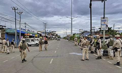 தொடர் வன்முறை... மணிப்பூரின் சில பகுதிகளில் ஊரடங்கு உத்தரவு