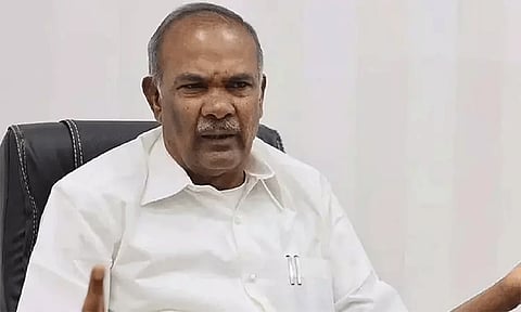 அ.தி.மு.க. தொடர்ந்த அவதூறு வழக்கு: கோர்ட்டில் சபாநாயகர் அப்பாவு ஆஜர்