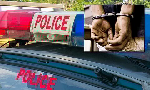 மிலாது நபி ஊர்வலத்தில் தேசியக் கொடியில் பிறை - இருவர் கைது