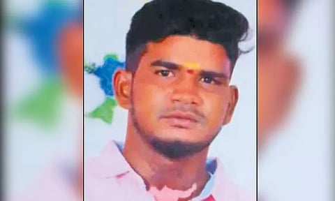 அம்மிக்கல்லை தலையில் போட்டு இளைஞர் கொலை... முன்விரோதத்தால் நேர்ந்த சோகம்