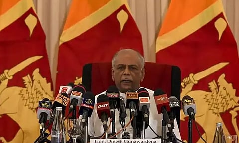 இலங்கை பிரதமர் பதவியை ராஜினாமா செய்தார் தினேஷ் குணவர்த்தனே