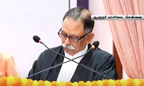 சென்னை ஐகோர்ட்டு தலைமை நீதிபதியாக கே.ஆர்.ஸ்ரீராம் பதவியேற்பு