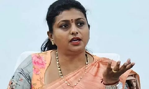 சந்திரபாபு நாயுடு மதத்தை வைத்து அரசியல் செய்து வருகிறார் - நடிகை ரோஜா பேட்டி