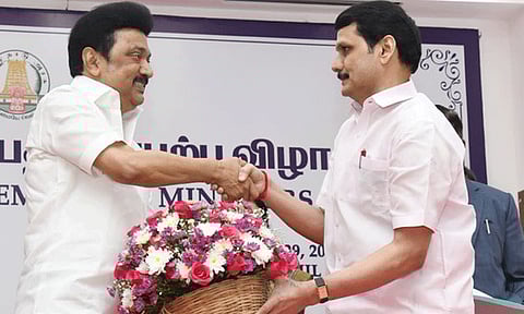 உங்கள் கைகளை இறுகப்பற்றிக் கொள்கிறேன்.. வாழ்நாள் முழுமைக்கும் - அமைச்சர் செந்தில் பாலாஜி