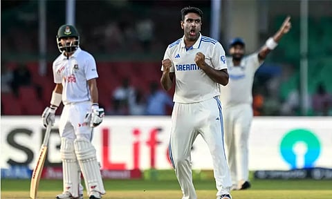 இந்தியா - வங்காளதேசம் 2-வது டெஸ்ட்: பரபரப்பான சூழலில் நாளை கடைசி நாள் ஆட்டம்