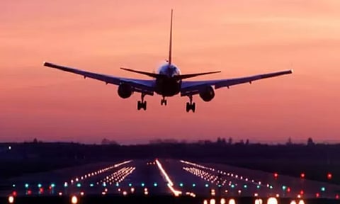 போதிய பயணிகள் இல்லாததால் 2 டெல்லி விமானங்கள் ரத்து