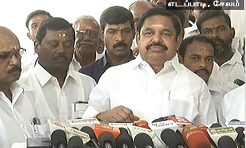 விமான சாகச நிகழ்ச்சி: அரசு சார்பில் அடிப்படை வசதிகள் செய்து கொடுக்கப்படவில்லை - எடப்பாடி பழனிசாமி குற்றச்சாட்டு