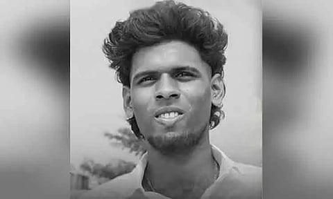 மாணவர்கள் மோதலில் படுகாயமடைந்த கல்லூரி மாணவர் சிகிச்சை பலனின்றி உயிரிழப்பு