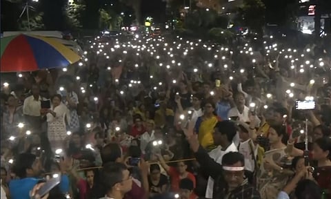 பெண் டாக்டர் பலாத்கார வழக்கு; சாகும் வரை உண்ணாவிரத போராட்டத்தில் மயங்கி விழுந்த டாக்டர்