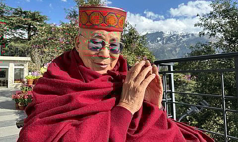 ஜம்மு-காஷ்மீர் முதல்-மந்திரியாக பதவியேற்ற உமர் அப்துல்லாவுக்கு தலாய் லாமா வாழ்த்து