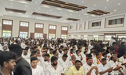 த.வெ.க. நிர்வாகிகளுக்கு அரசியல் பயிலரங்கம் - சேலத்தில் தொடங்கியது