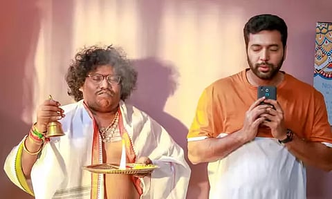 ஜெயம் ரவி இயக்கும் முதல் படத்தில் கதாநாயகனாக யோகி பாபு !