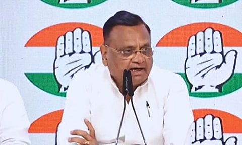 உ.பி. இடைத்தேர்தலில் காங்கிரஸ் போட்டியிடவில்லை