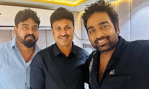 'போகுமிடம் வெகு தூரமில்லை' படக்குழுவினரை நேரில் அழைத்து பாராட்டிய விஜய் சேதுபதி