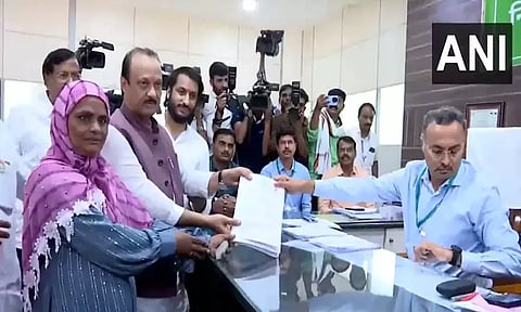 மராட்டிய சட்டசபை தேர்தல்: அஜித் பவார் வேட்புமனு தாக்கல்