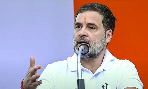 ஏழைகளிடம் பணம் பறிக்கும் வகையில் வரி அமைப்பு உள்ளது: ராகுல் காந்தி தாக்கு