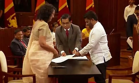 இலங்கை பிரதமராக ஹரிணி அமரசூரிய பதவியேற்பு