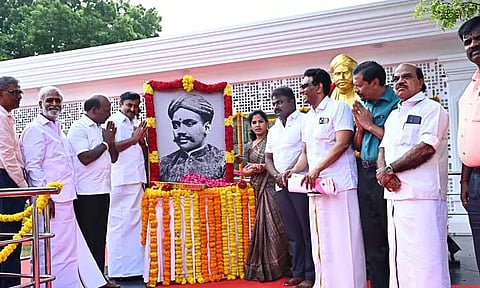 வ.உ.சிதம்பரனார் நினைவு நாள்: தமிழக அரசு சார்பில் மரியாதை