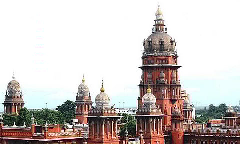 சிதம்பரம் கோவில் கொடிமரத்தை அகற்ற தடை - ஐகோர்ட்டு உத்தரவு