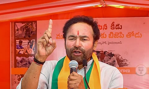 இந்து அல்லாத ஊழியர்களை வெளியேற்ற திருப்பதி தேவஸ்தானம் முடிவு- மத்திய மந்திரி வரவேற்பு