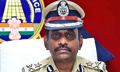 பெண் எஸ்.பி.க்கு பாலியல் தொல்லை: ஓய்வுபெற்ற ஐ.ஜி. க்கு பிடிவாரண்ட்