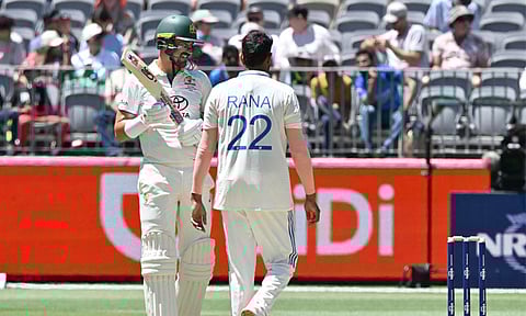 நான் உன்னை விட வேகமாக பந்து வீசுவேன் - இந்திய இளம் வீரரை சீண்டிய ஸ்டார்க்