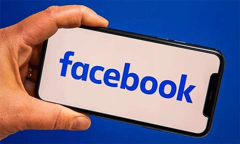 பேஸ்புக் லைவ் வீடியோவில் தற்கொலைக்கு முயன்றவரின் உயிரை சரியான நேரத்தில் காப்பாற்றிய நண்பர்