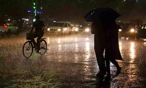 நள்ளிரவு 1 மணி வரை 11 மாவட்டங்களில் மழைக்கு வாய்ப்பு