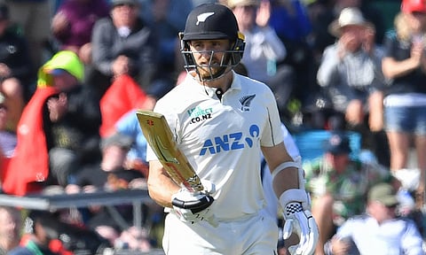 இங்கிலாந்துக்கு எதிரான முதல் டெஸ்ட்: வில்லியம்சன் அரைசதம்.. 2-வது இன்னிங்சில் நியூசிலாந்து முன்னிலை