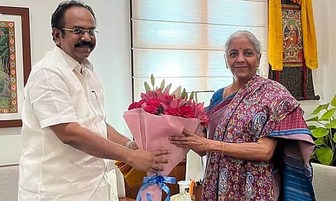 மத்திய நிதி மந்திரி நிர்மலா சீதாராமனுடன் அமைச்சர் தங்கம் தென்னரசு சந்திப்பு