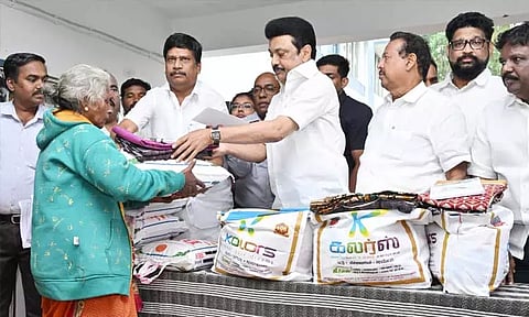 புயல் பாதிப்பை சீர்செய்ய நிவாரணப் பணிகளில் ஈடுபட்டு வருபவர்களுக்கு முதல்-அமைச்சர் நன்றி