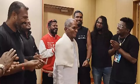 இளையராஜாவை சந்தித்து ஆசி பெற்ற பாடகர் 'தெருக்குரல்' அறிவு