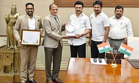 தமிழகத்திற்கு சிறந்த விளையாட்டு ஊக்குவிப்பு விருது: உதயநிதி ஸ்டாலினுக்கு முதல்-அமைச்சர் வாழ்த்து
