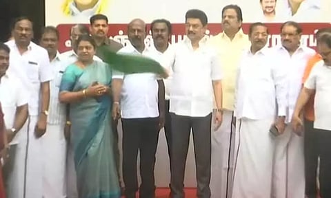 பெஞ்சல் புயல்: பாதிக்கப்பட்ட மாவட்டங்களுக்கு திமுக சார்பில் நிவாரணப் பொருட்கள் அனுப்பிவைப்பு