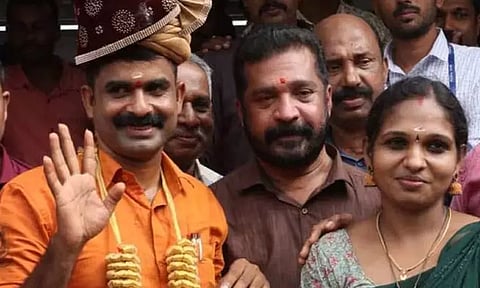 கேரள லாட்டரி: பால் பண்ணை ஊழியருக்கு அடித்த யோகம்: ரூ.12 கோடி பரிசு