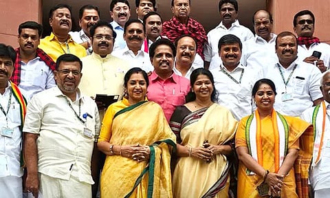 பெஞ்சல் புயல் பாதிப்பு; திமுக எம்.பிக்கள் தலா ரூ. 1 லட்சம் பொது நிவாரண நிதிக்கு வழங்க முடிவு