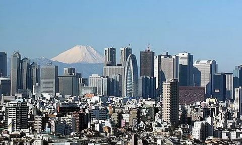 டோக்கியோவில் வாரத்தில் 4 நாட்கள் மட்டுமே வேலை.. குழந்தை பிறப்பை அதிகரிக்க புதிய திட்டம்