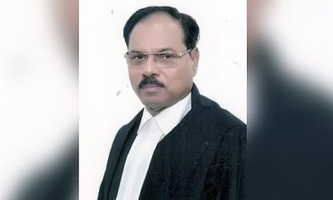 ஐகோர்ட்டு நீதிபதியை பதவி நீக்க நாடாளுமன்றத்தில் தீர்மானம்-எதிர்க்கட்சிகள் நடவடிக்கை