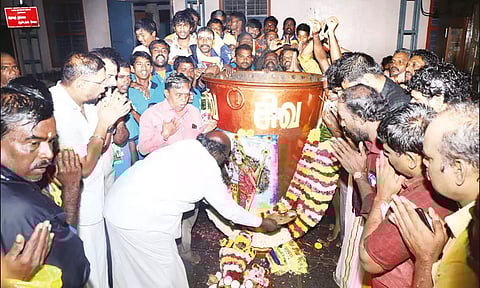 திருவண்ணாமலை: மலை உச்சியில் இன்று மகா தீபம்