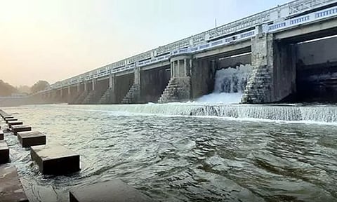 செம்பரம்பாக்கம், பூண்டி ஏரிகளில் உபரிநீர் திறப்பு அதிகரிப்பு