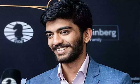 உலக செஸ் சாம்பியன் குகேஷுக்கு கார்ல்சன் பாராட்டு