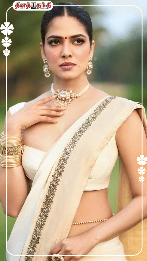 @malavikamohanan_