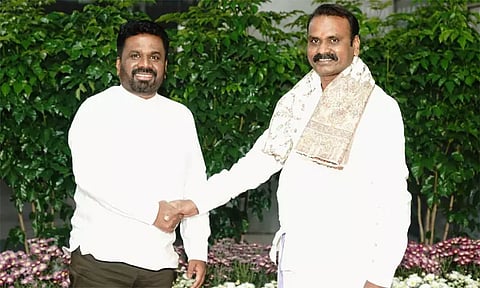 இலங்கை அதிபரை வரவேற்ற மத்திய இணை மந்திரி எல்.முருகன்