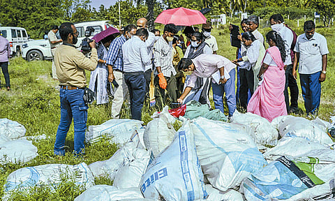 நெல்லை அருகே கேரள மருத்துவக் கழிவுகள் கொட்டப்பட்ட விவகாரம்: மேலும் 2 வழக்குகள் பதிவு