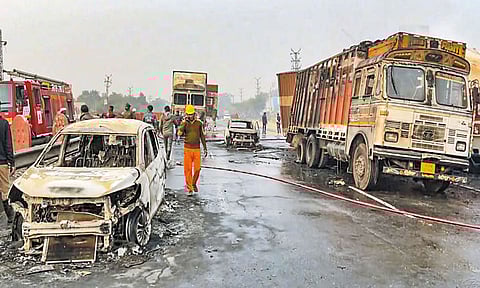 ராஜஸ்தானில் எரிவாயு டேங்கர் லாரி விபத்து; பலி எண்ணிக்கை 14 ஆக உயர்வு