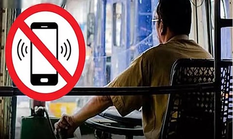 அரசு பஸ் டிரைவர்கள் பணியின்போது செல்போன் பயன்படுத்தினால் சஸ்பெண்ட்