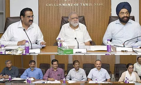 மக்களின் அடிப்படை தேவைகளை தாமதம் இன்றி நிறைவேற்றிட வேண்டும் - அமைச்சர் பெரியசாமி அறிவுறுத்தல்