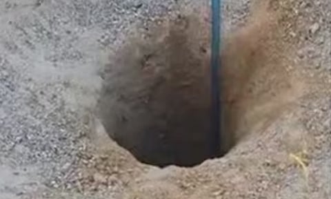 ராஜஸ்தானில் ஆழ்துளை கிணற்றில் விழுந்த குழந்தை: மீட்புப்பணிகள் தீவிரம்