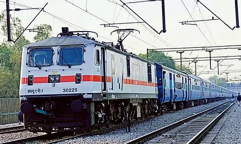 புத்தாண்டு, பொங்கல் பண்டிகை: உப்பள்ளி - கன்னியாகுமரி சிறப்பு ரெயில் இயக்கம்